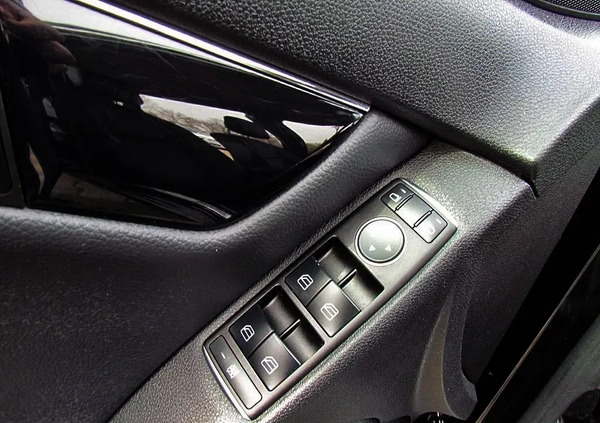 Mercedes-Benz Klasa C cena 26900 przebieg: 241000, rok produkcji 2010 z Rogoźno małe 277